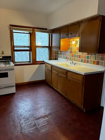2589 N Frederick Ave #5 — Photo 5