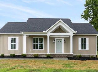 100 Bowsprit Ln, Heathsville, VA 22473