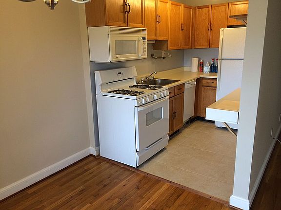 3rd image of 1575 N Colonial Ter APT 403-Y