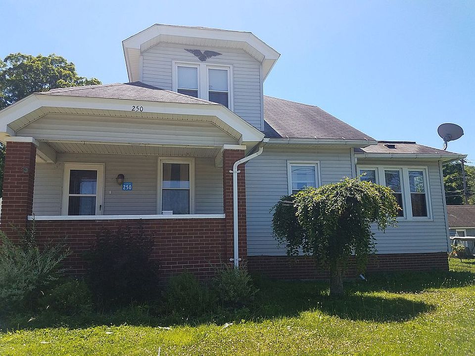 1st image of 250 Main St