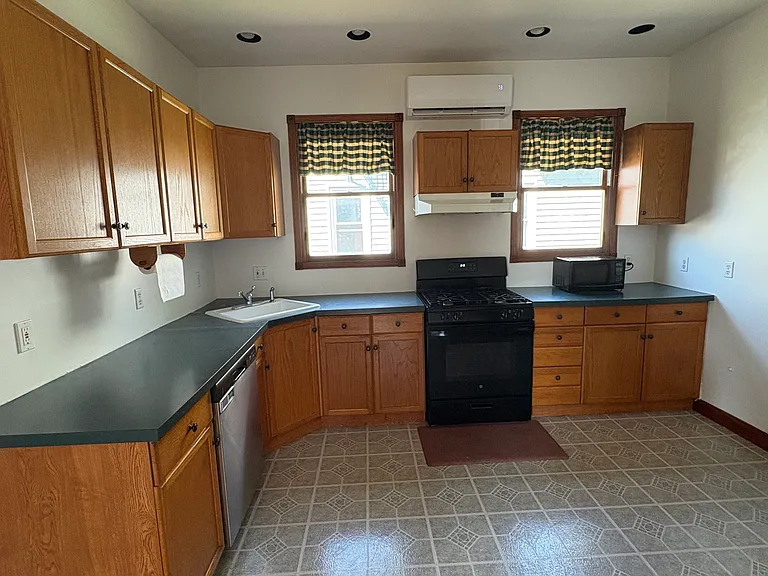 32 Etna St #2 — Photo 14