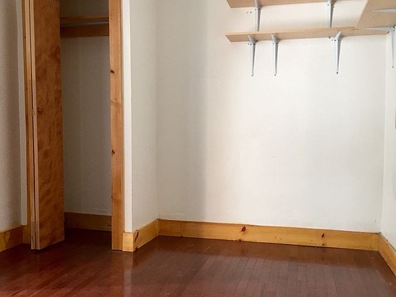2nd image of 1054 Bergen St #Flr3c1