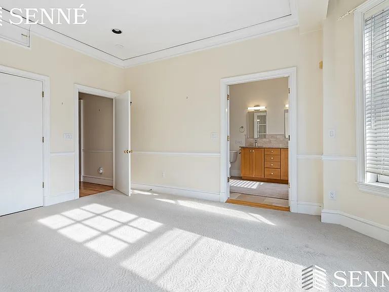 216-218 Commonwealth Ave #4 — Photo 11