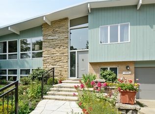 2919 Hartzell St, Evanston, IL 60201