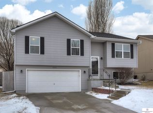 19453 Gail Ave, Omaha, NE 68135