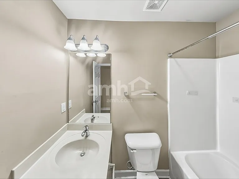 1167 Cynthia Ln — Photo 14