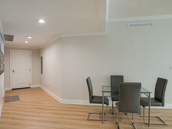 2nd image of 450 Knights Run Ave Unit 605