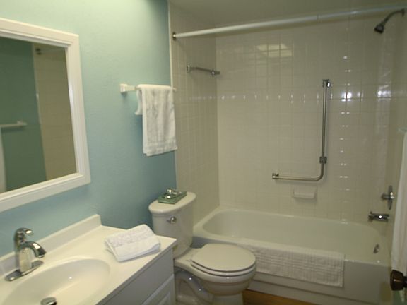 3rd image of 381 Berwick Ct #1614