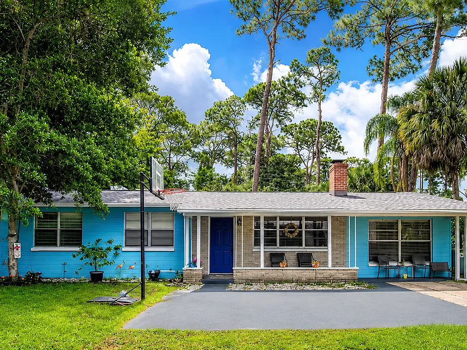 1145 Cordova Ave