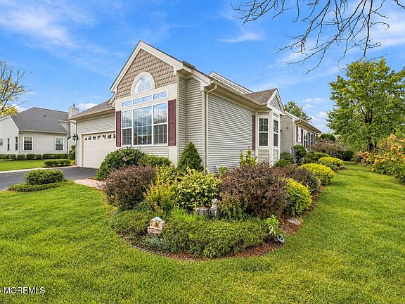 2nd image of 14 Gascony Circle