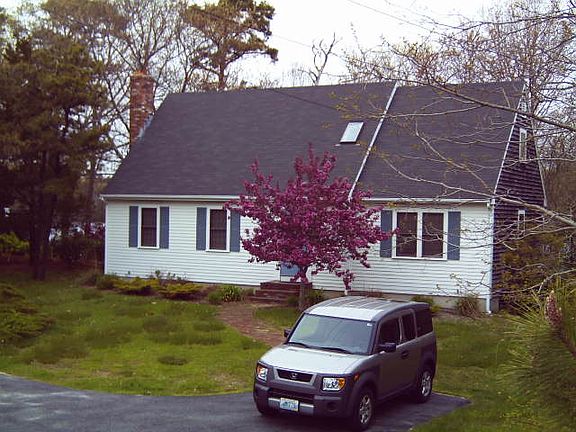 3rd image of 317 Carriage Shop Rd