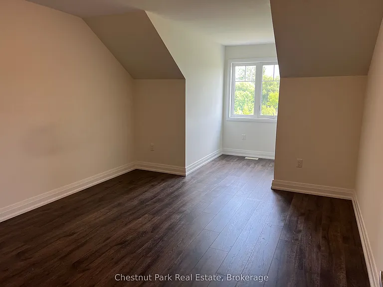 82 Kari Cres — Photo 26