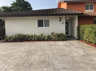 1071 W 37th St, Hialeah, FL 33012