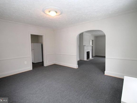 4th image of 502 W Locust St