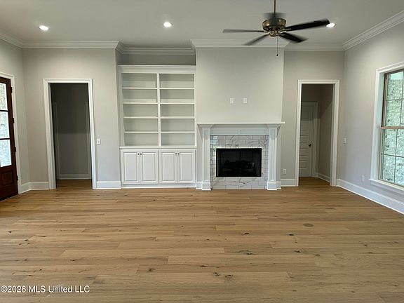 4th image of 367 Wellstone Pl
