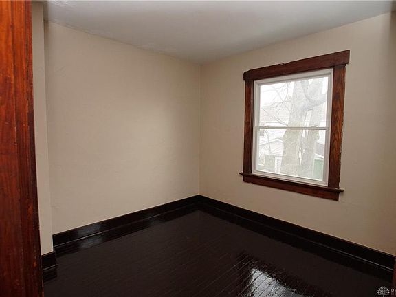 2nd image of 846 Xenia Ave