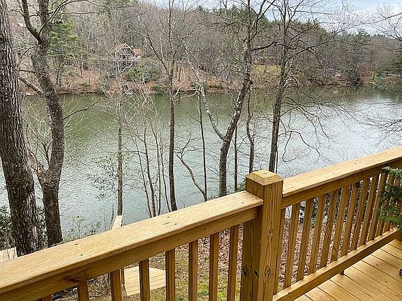 4th image of 849 Lakeside Dr