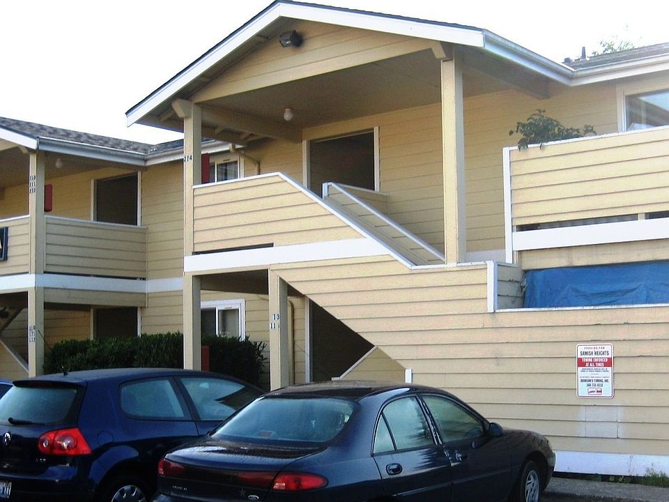 2nd image of 1009 Lenora Ct