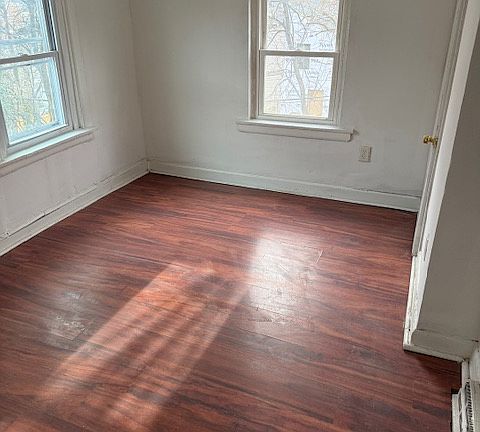 4th image of 1216 Conrad St