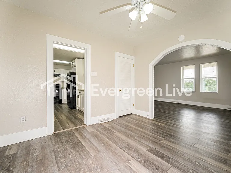 743 Wolf Ave — Photo 5