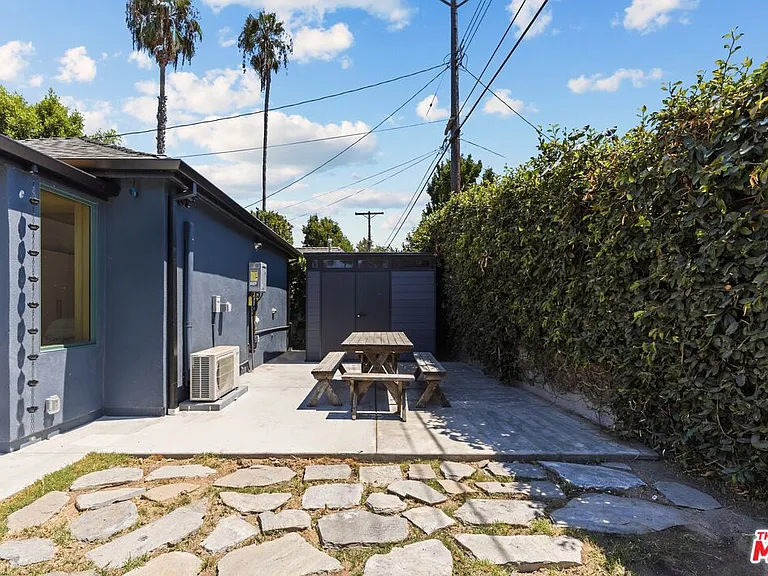 1748 Stanton Ave — Photo 19