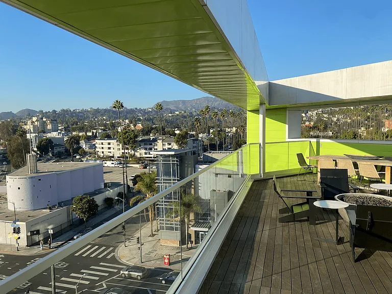 Fusion Hollywood - Rooftop Deck