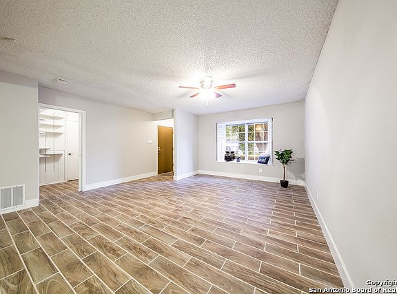 4th image of 7219 Rock Knoll Dr