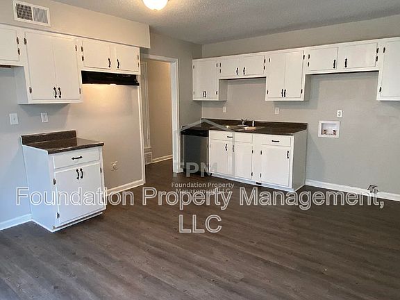 3rd image of 3416 Outlet Rd