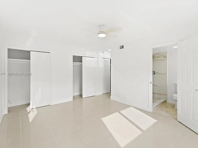 319 NE 14th Ave #201 — Photo 12