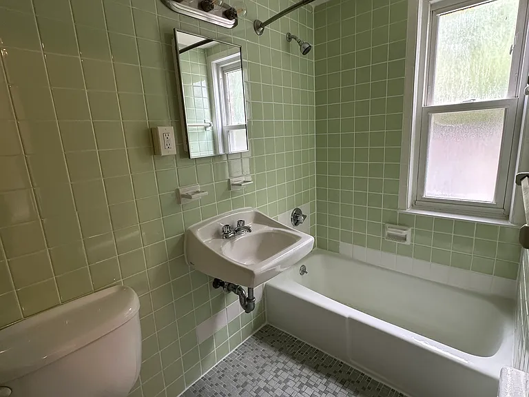 50 S Huntington Ave #12 — Photo 5