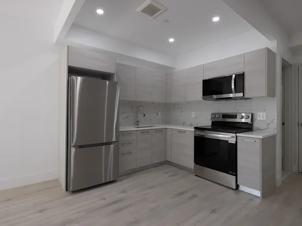 1266 Park Place image 1 of 9