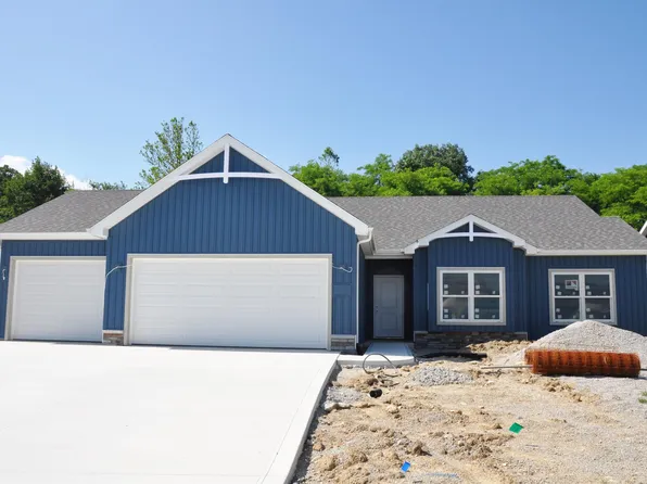 2009 Winesap Way, Kendallville, IN 46755