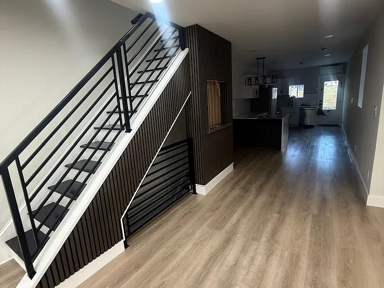 1613 N Bailey St — Photo 16