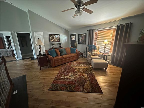 5th image of 3975 Scenic Dr