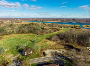 435 Sowams Rd, Barrington, RI 02806