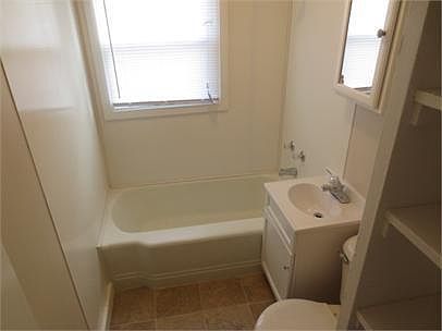 5th image of 202 N Kenmore St