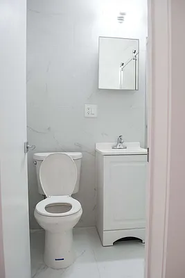 Rented by Clove Realty LLC | media 18