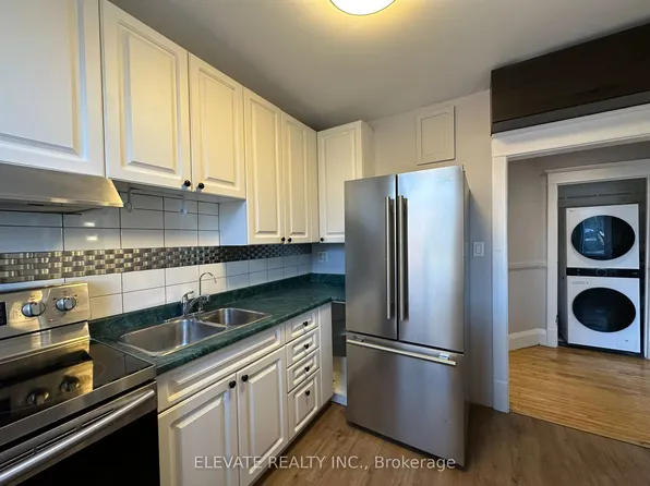 63A Garden Ave #2, Toronto, ON M6R 1H8