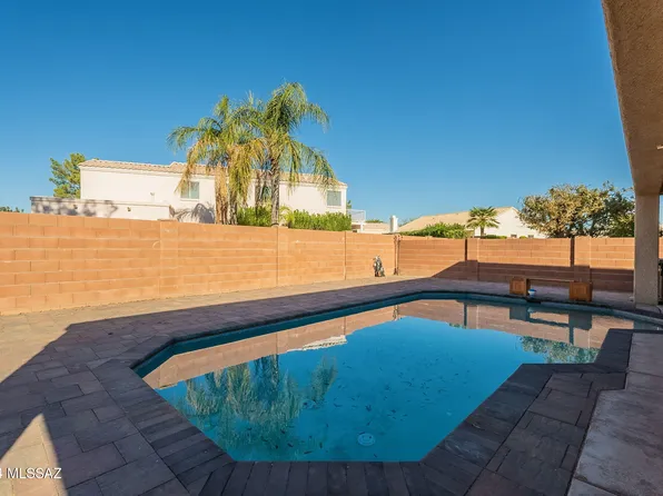 9449 N Elan Ln, Tucson, AZ 85742