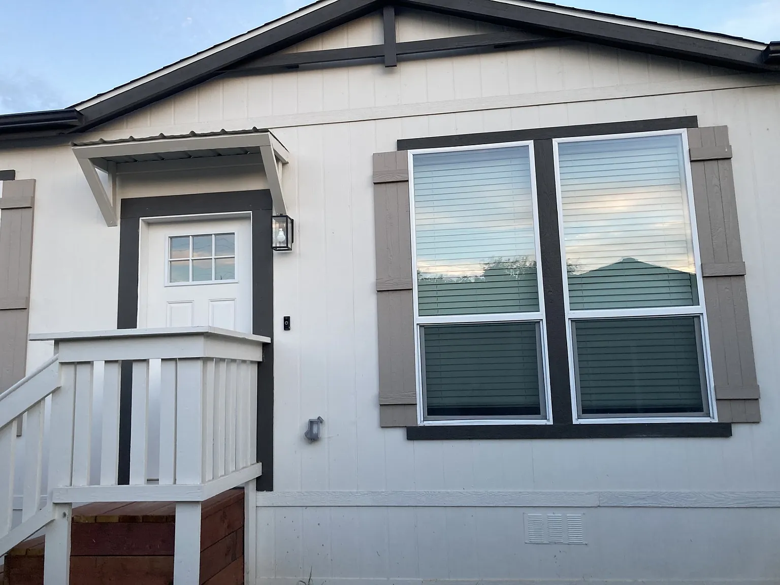 3 bed, 1136 sqft, $3,500 — Photo 2