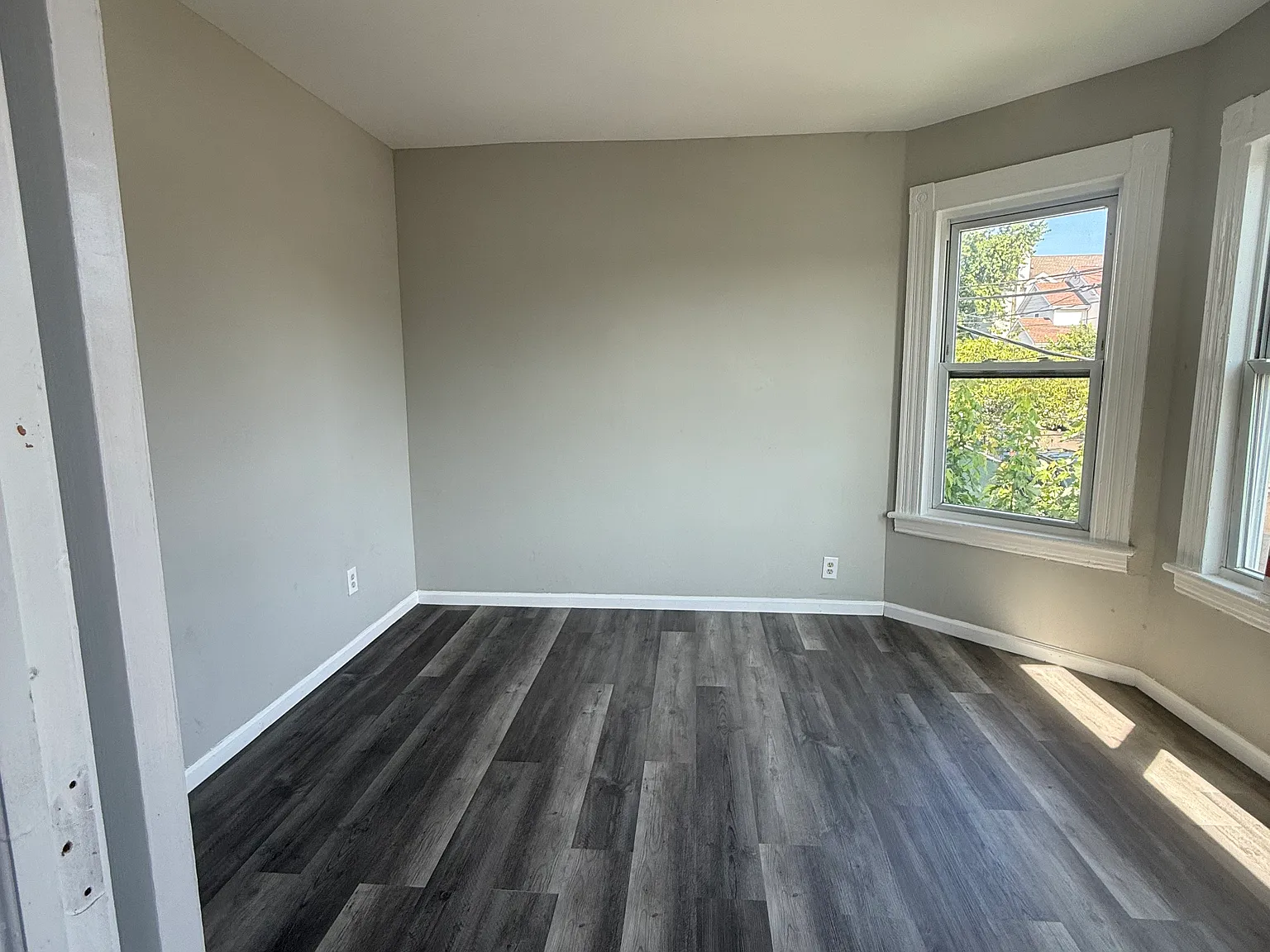 4 bed, 1600 sqft, $2,800 — Photo 2