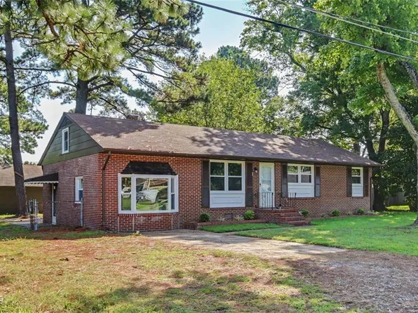 116 Bailey Rd, Yorktown, VA 23692