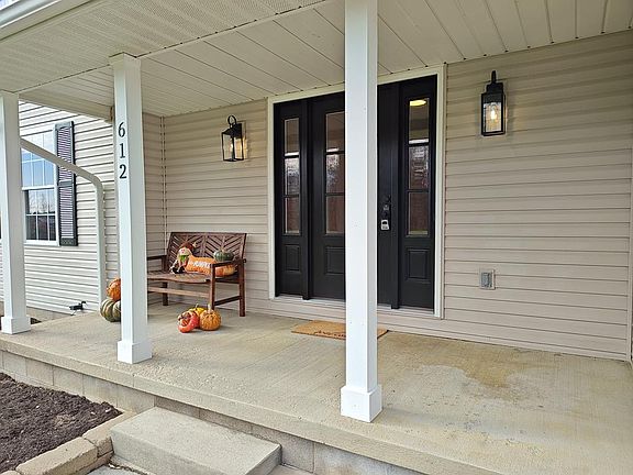 3rd image of 612 County Road 801
