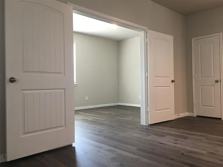2111 Ethan Dr — Photo 9