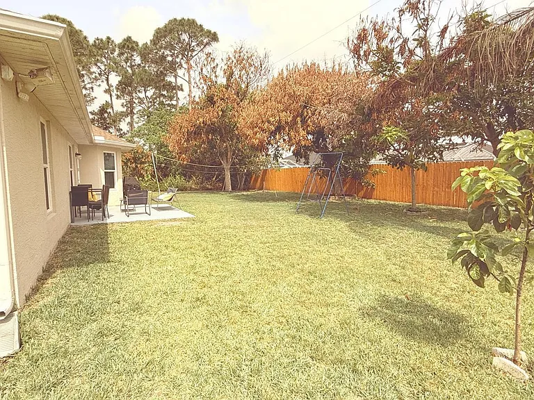 1613 SW Whipple Ave — Photo 21