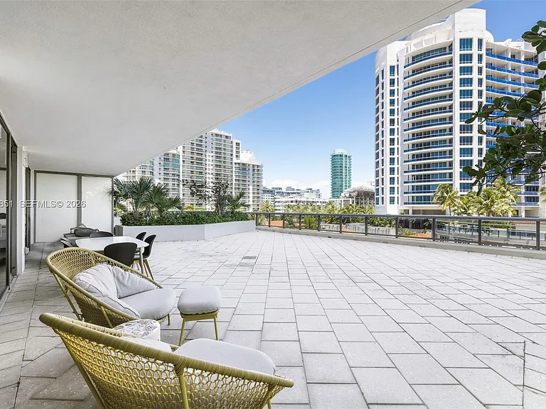 5875 Collins Ave #503 — Photo 12