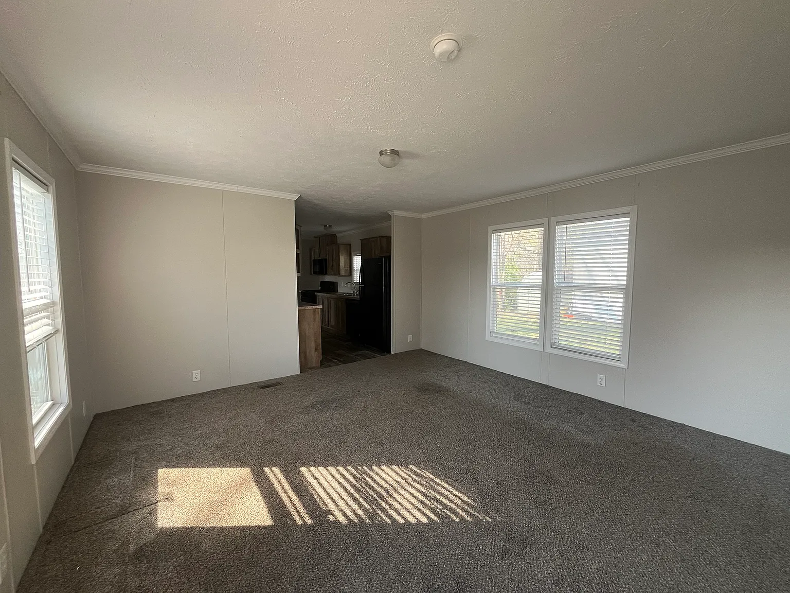 2 bed, 1056 sqft, $1,399 — Photo 4