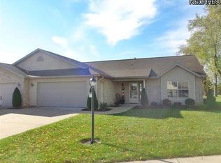 1110 Cypress Ln NW, Strasburg, OH 44680