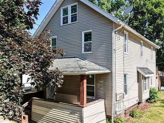 3rd image of 1245 Childs Ave