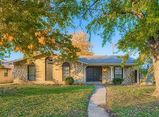 1917 Aspen Ln, Garland, TX 75044